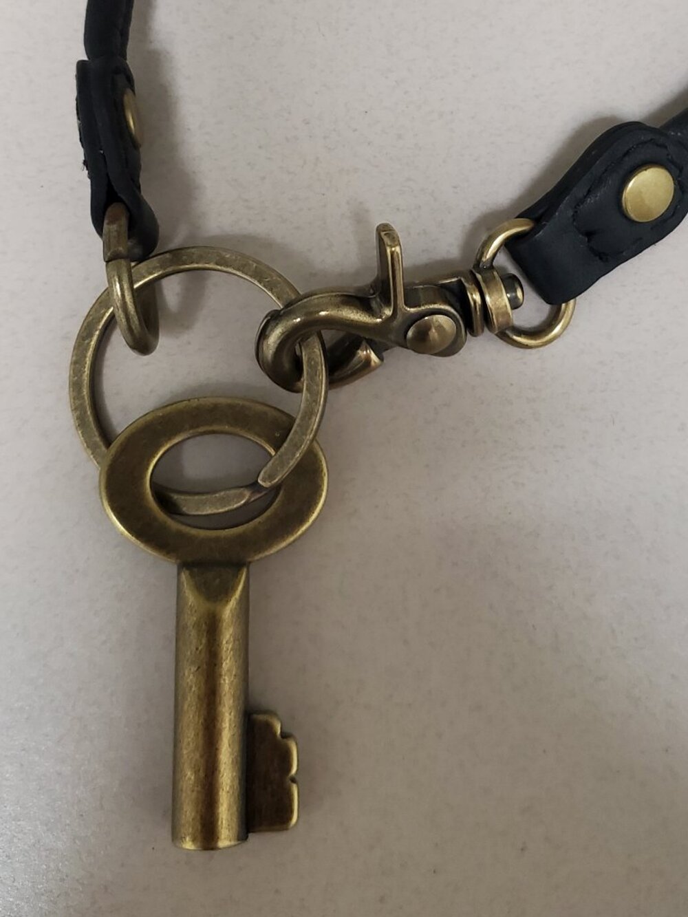 Fossil Replacement Key Purse Charm - Picture 5 of 11